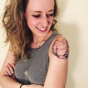 Meet your Posher, Brit